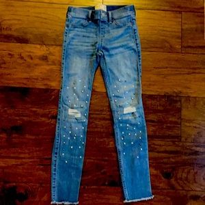 Embellished, distressed, pull-on Jean jeggings